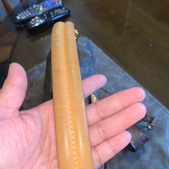 Louis Vuitton handbag - Picture 7 of 12